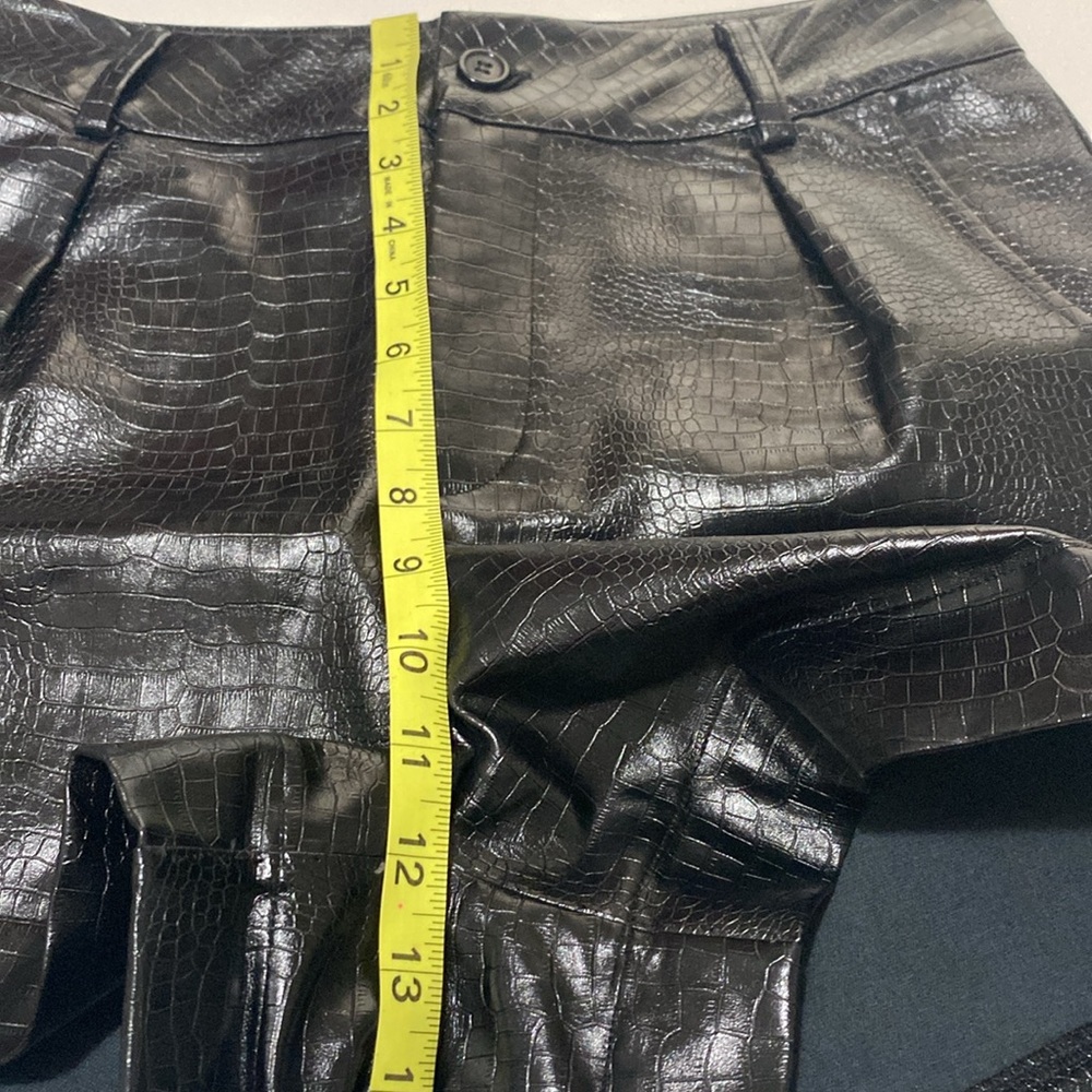 Superdown Dominica Python Shorts - Picture 9 of 16
